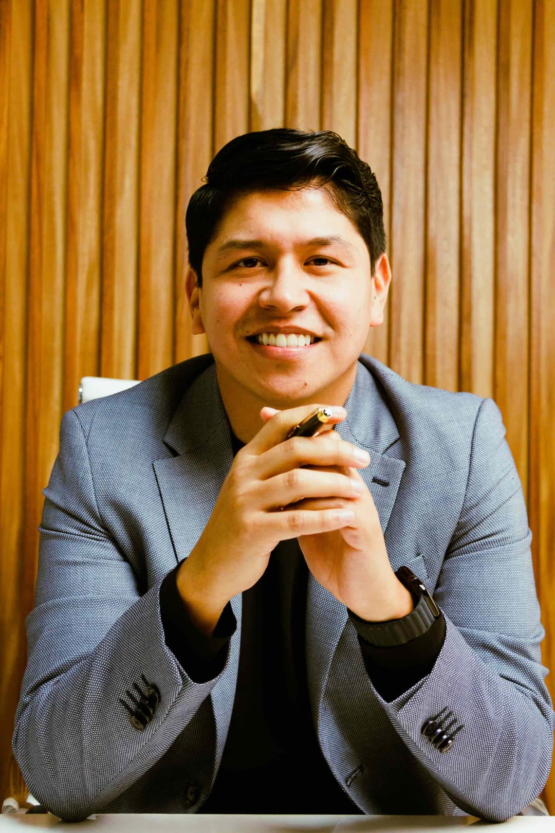 Dr. Victor Demetrio C. Biografia
